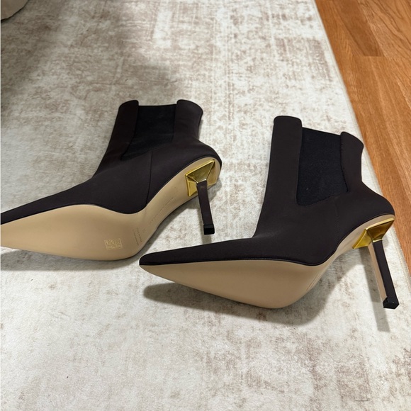 Good American Black Heeled Boots - Picture 5 of 5